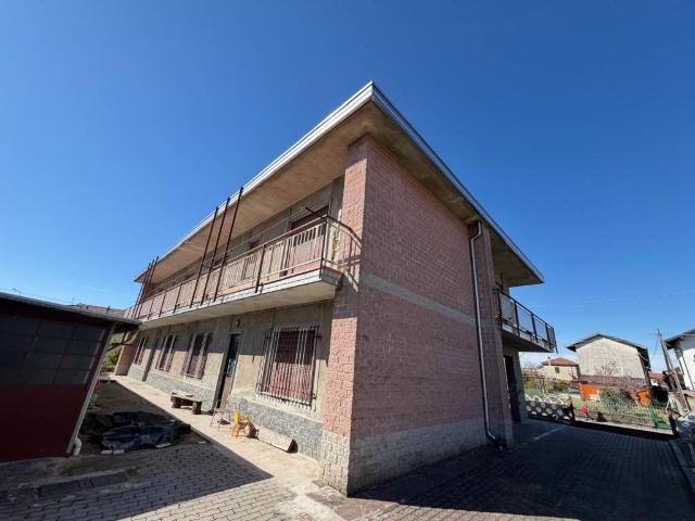 Villa Indipendente in vendita a Magnago, Lombardia