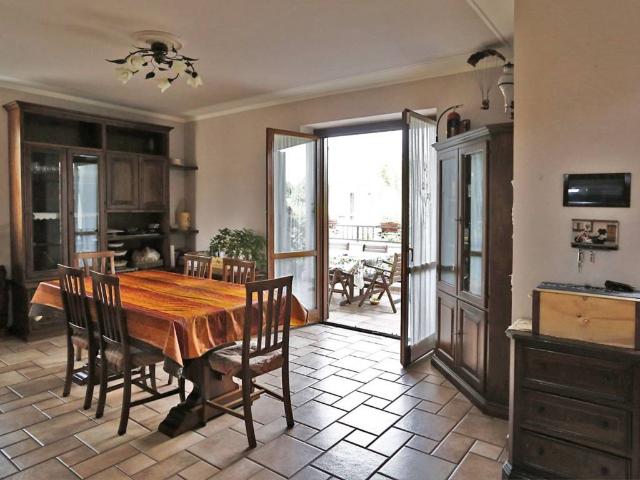 Villa Indipendente in vendita a Magnago, Lombardia