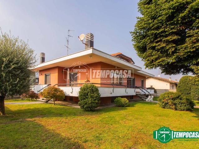 Villa Indipendente in vendita a Magnago, Lombardia