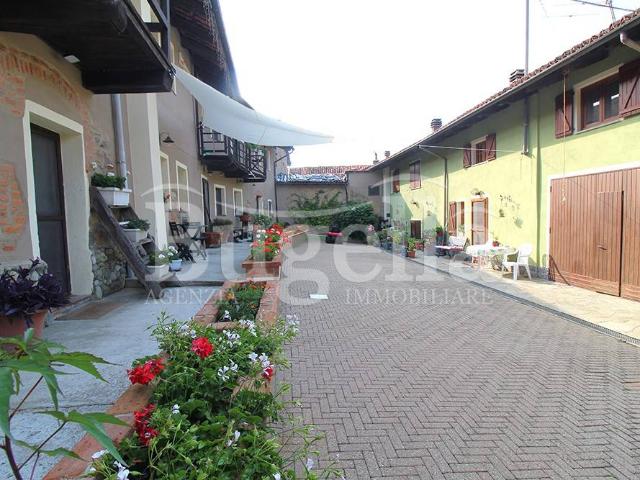 Villa Indipendente in vendita a Piemonte, Biella