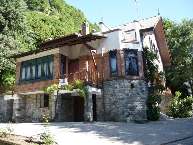 Villa Indipendente in vendita a Magreglio, Lombardia