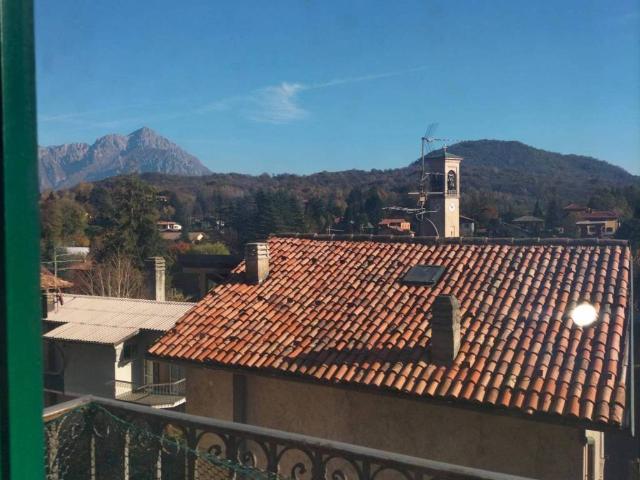 Villa Indipendente in vendita a Magreglio, Lombardia