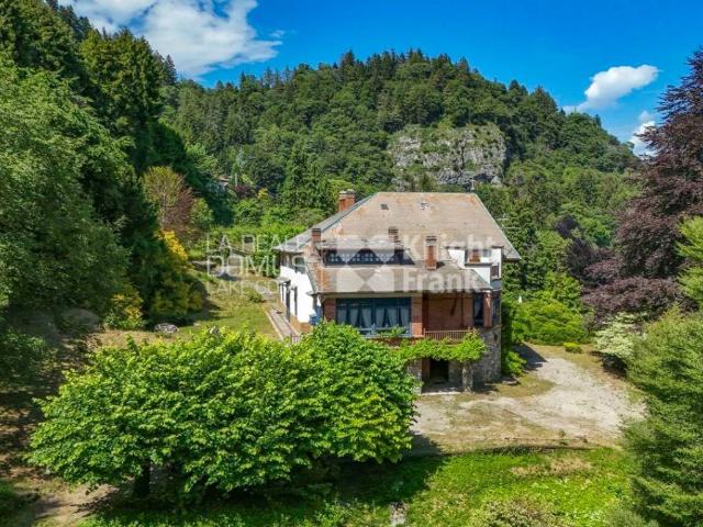 Villa Indipendente in vendita a Magreglio, Lombardia