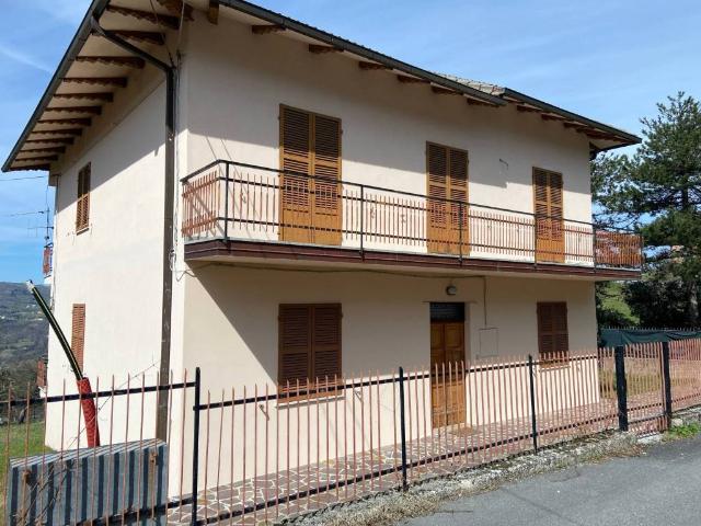 Villa Indipendente in vendita a Maiolo, Rimini