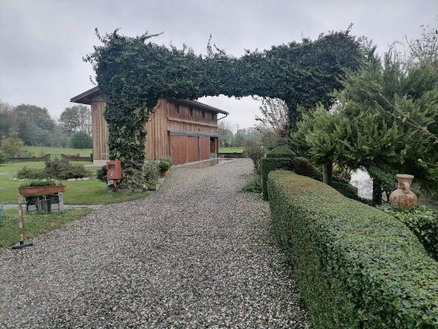 Villa Indipendente in vendita a Mairago, Lombardia