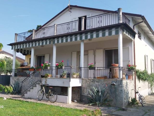 Villa Indipendente in vendita a Mairano, Lombardia