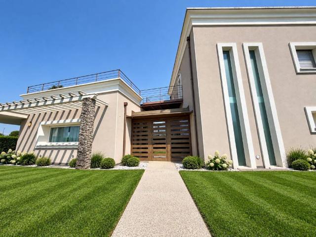 Villa Indipendente in vendita a Mairano, Lombardia