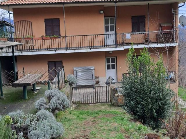 Villa Indipendente in vendita a Maissana, Liguria
