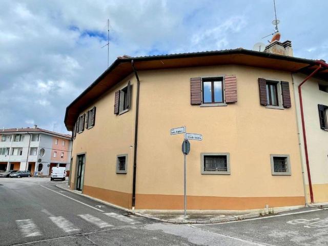 Villa Indipendente in vendita a Majano, Friuli-Venezia Giulia