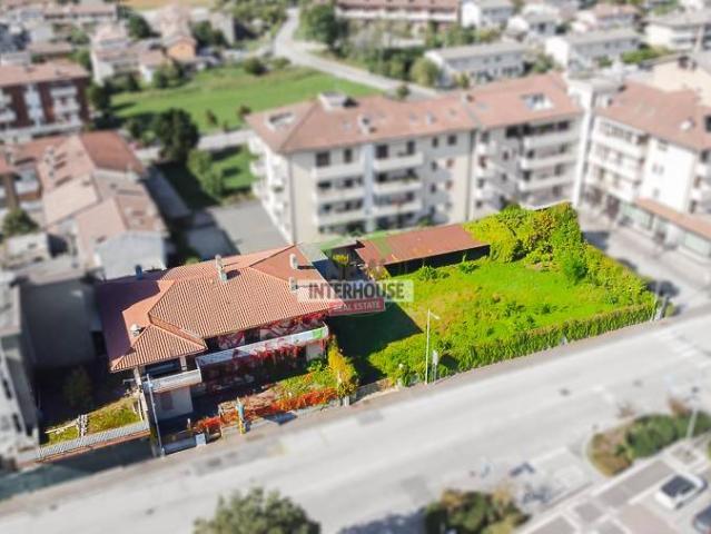 Villa Indipendente in vendita a Majano, Friuli-Venezia Giulia