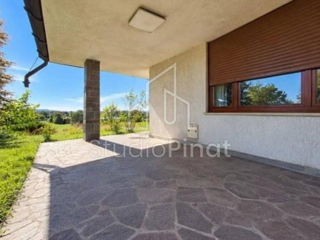 Villa Indipendente in vendita a Susans, Majano / Maian