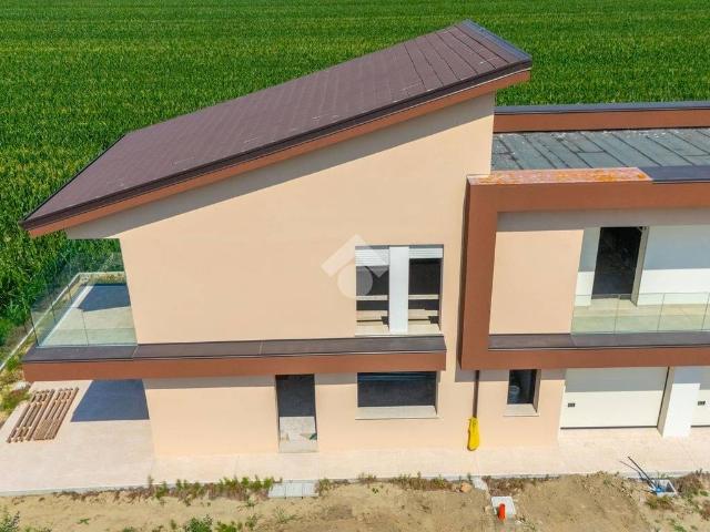 Villa Indipendente in vendita a Unione Terre di Pianura, Malalbergo