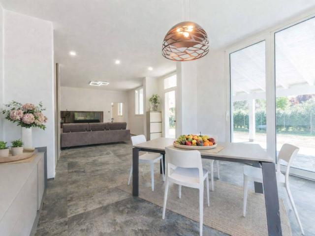 Villa Indipendente in vendita a Unione Terre di Pianura, Malalbergo