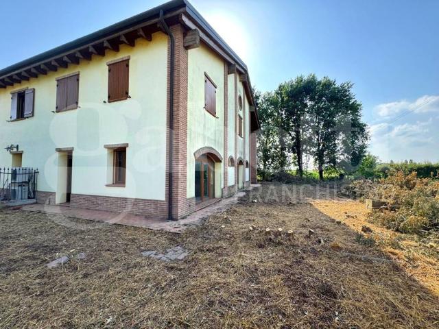 Villa Indipendente in vendita a Unione Terre di Pianura, Malalbergo