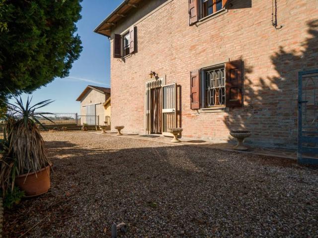 Villa Indipendente in vendita a Unione Reno Galliera, Bentivoglio