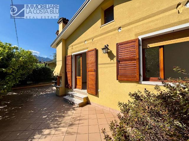 Villa Indipendente in vendita a Malcesine, Veneto