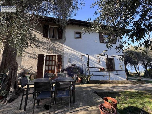 Villa Indipendente in vendita a Malcesine, Veneto