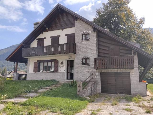 Villa Indipendente in vendita a Piano di Zornasco, Malesco