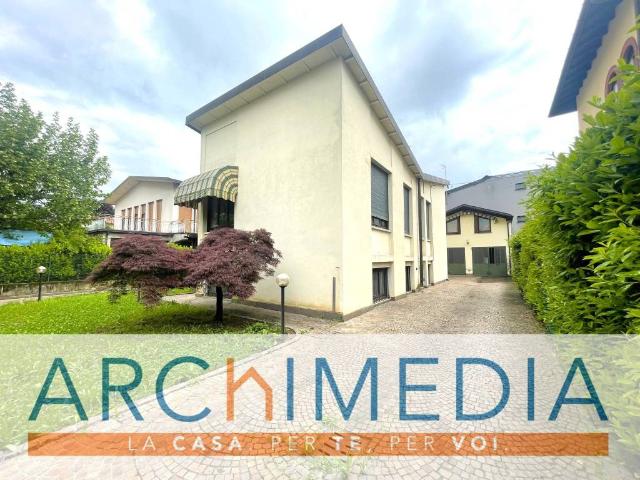 Villa Indipendente in vendita a Baraggia, Malnate