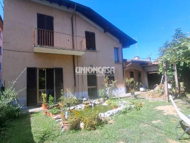 Villa Indipendente in vendita a Malnate, Lombardia