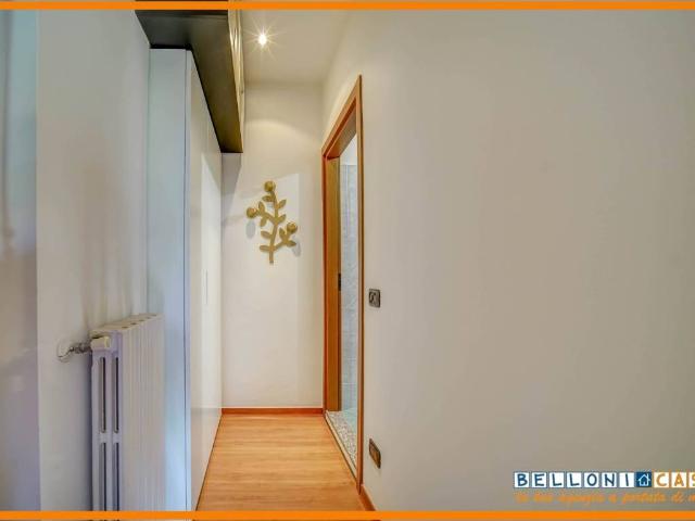 Villa Indipendente in vendita a Malnate, Lombardia