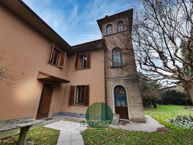 Villa Indipendente in vendita a Baraggia, Malnate