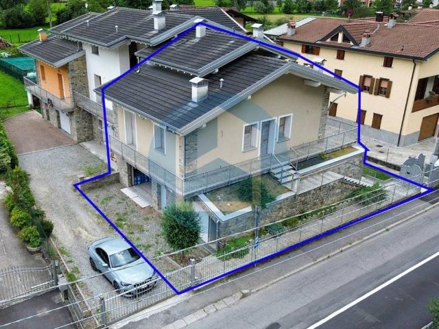 Villa Indipendente in vendita a Comunità montana della valle Camonica, Malonno