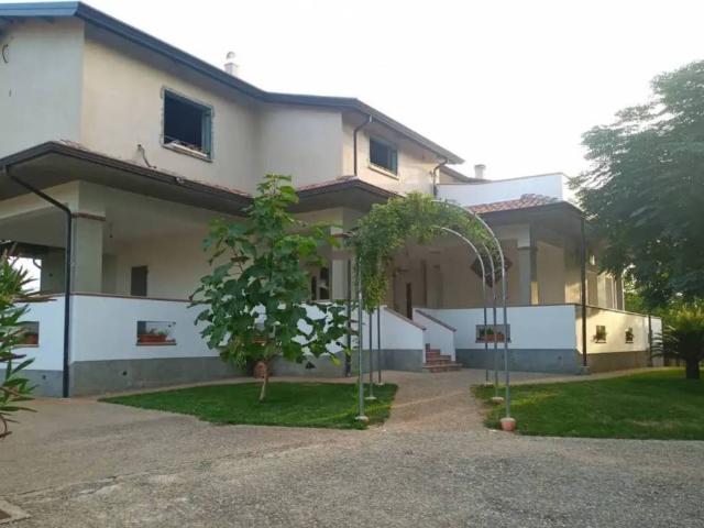 Villa Indipendente in vendita a Calabria, Cosenza