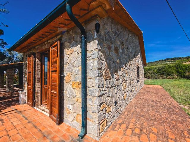 Villa Indipendente in vendita a Manciano, Grosseto