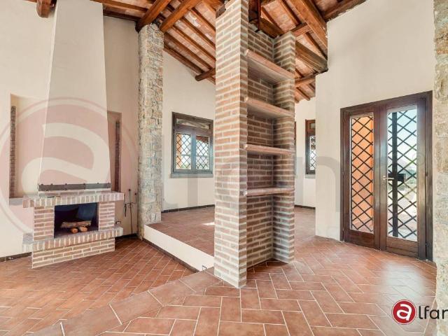 Villa Indipendente in vendita a Unione di Comuni Montani Colline del Fiora, Manciano