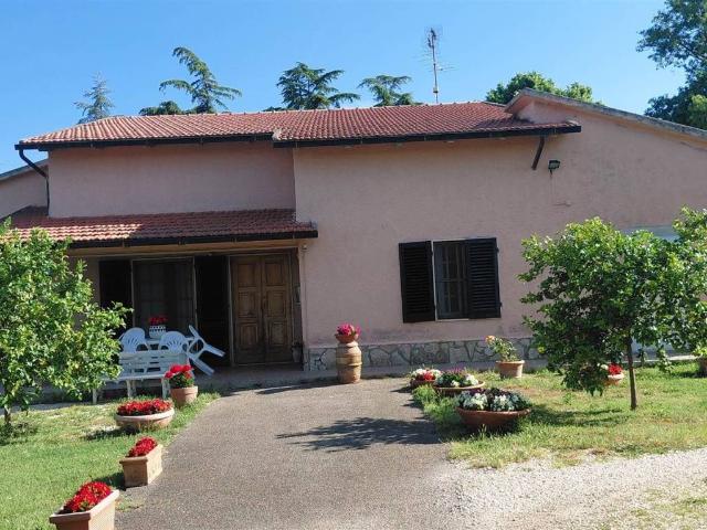 Villa Indipendente in vendita a Unione di Comuni Montani Colline del Fiora, Manciano