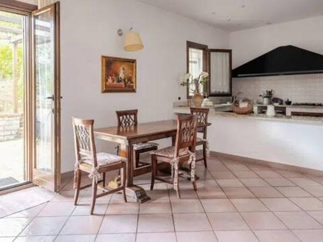 Villa Indipendente in vendita a Manciano, Grosseto