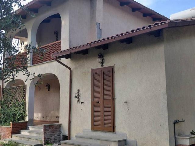 Villa Indipendente in vendita a Unione di Comuni Montani Colline del Fiora, Manciano