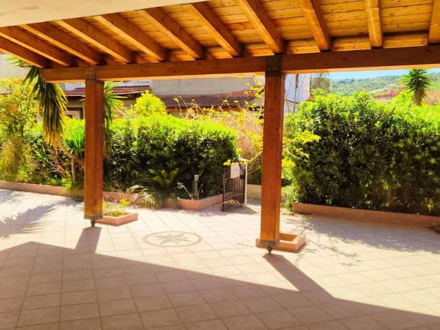 Villa Indipendente in vendita a Calabria, Cosenza
