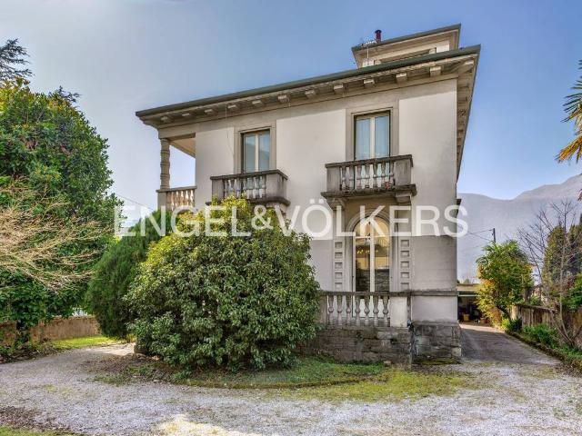 Villa Indipendente in vendita a Mandello Del Lario, Lombardia