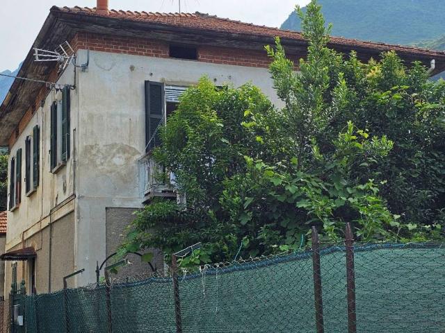 Villa Indipendente in vendita a Somana, Mandello Del Lario