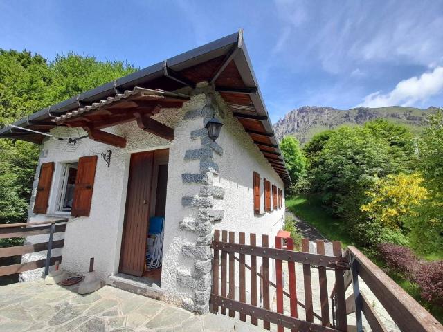 Villa Indipendente in vendita a Mandello Del Lario, Lombardia