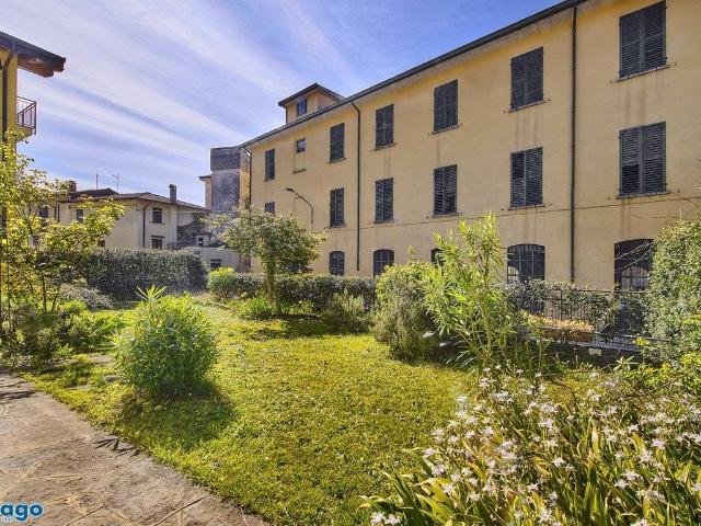 Villa Indipendente in vendita a Mandello Del Lario, Lombardia