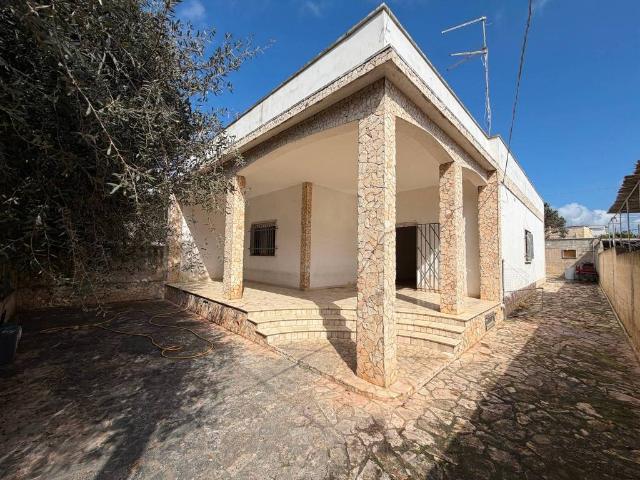 Villa Indipendente in vendita a San Pietro in Bevagna, Manduria