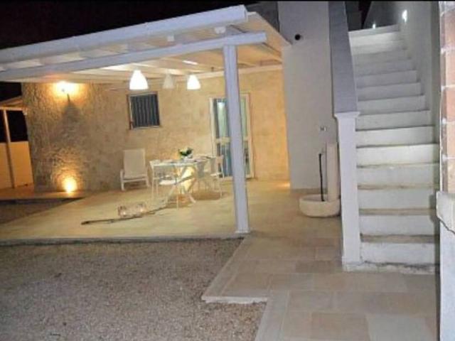 Villa Indipendente in vendita a Campomarino di Maruggio, Puglia