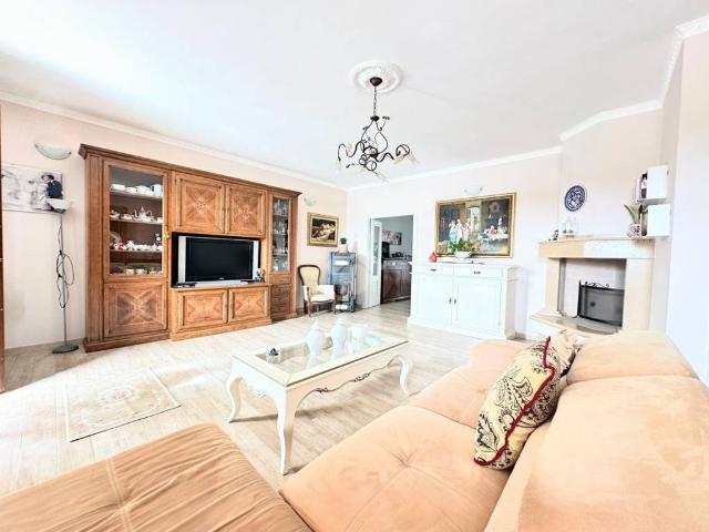 Villa Indipendente in vendita a Manduria, Taranto