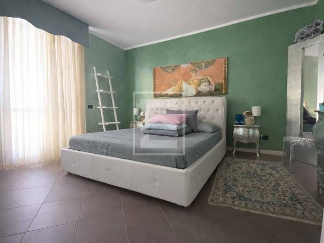 Villa Indipendente in vendita a Crociale, Manerba Del Garda