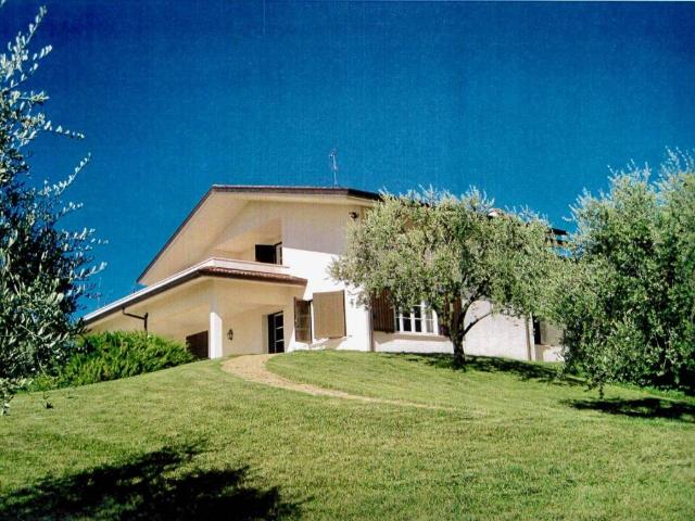 Villa Indipendente in vendita a Gardoncino, Manerba Del Garda