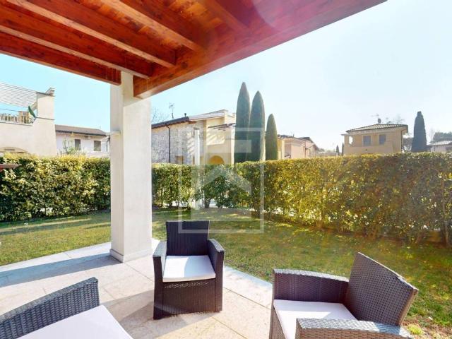 Villa Indipendente in vendita a Montinelle, Manerba Del Garda