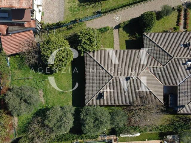 Villa Indipendente in vendita a Balbiana, Manerba Del Garda