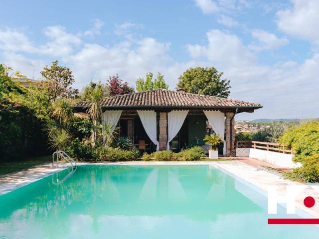 Villa Indipendente in vendita a Montinelle, Manerba Del Garda