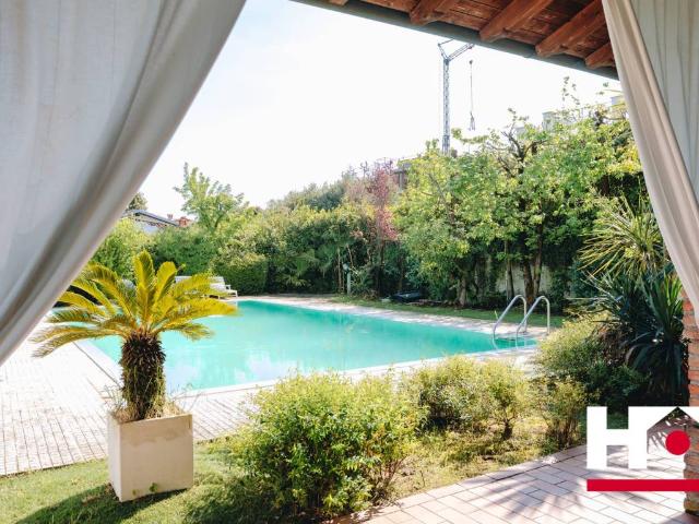 Villa Indipendente in vendita a Montinelle, Manerba Del Garda