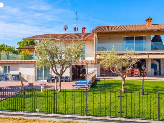 Villa Indipendente in vendita a Montinelle, Manerba Del Garda