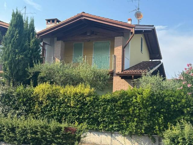 Villa Indipendente in vendita a Balbiana, Manerba Del Garda