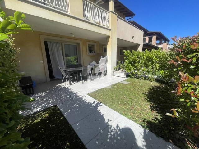 Villa Indipendente in vendita a Pieve Vecchia, Manerba Del Garda